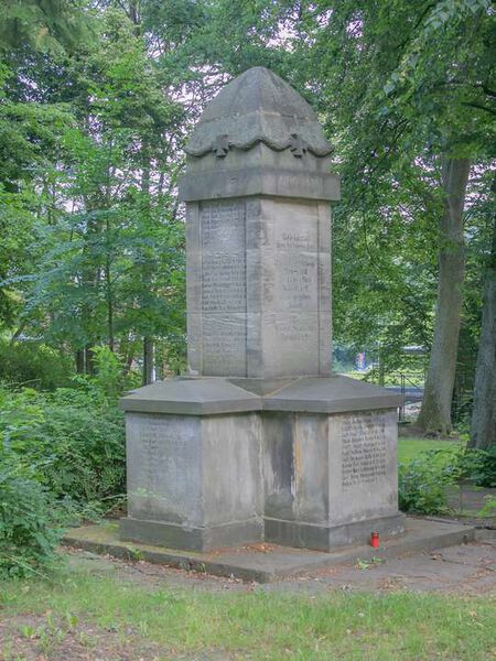 1-Weltkrieg-Hist.FriedhofGifhorn-12.jpg