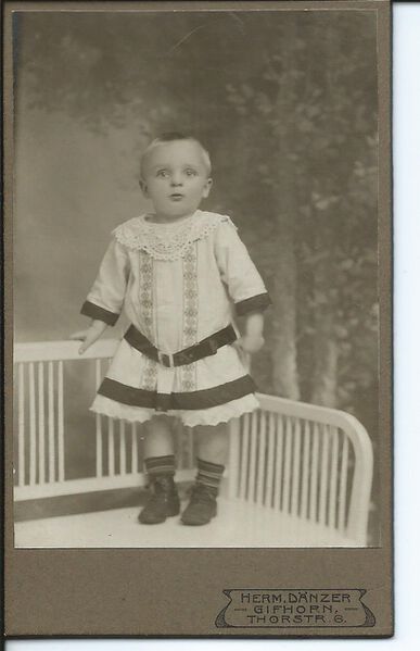 Datei:Otto-Hoeltge-0002.jpg